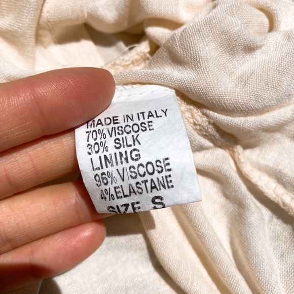 🐚 VIA SIGNORIA BEIGE SILK TOP! - Picture 13 of 16